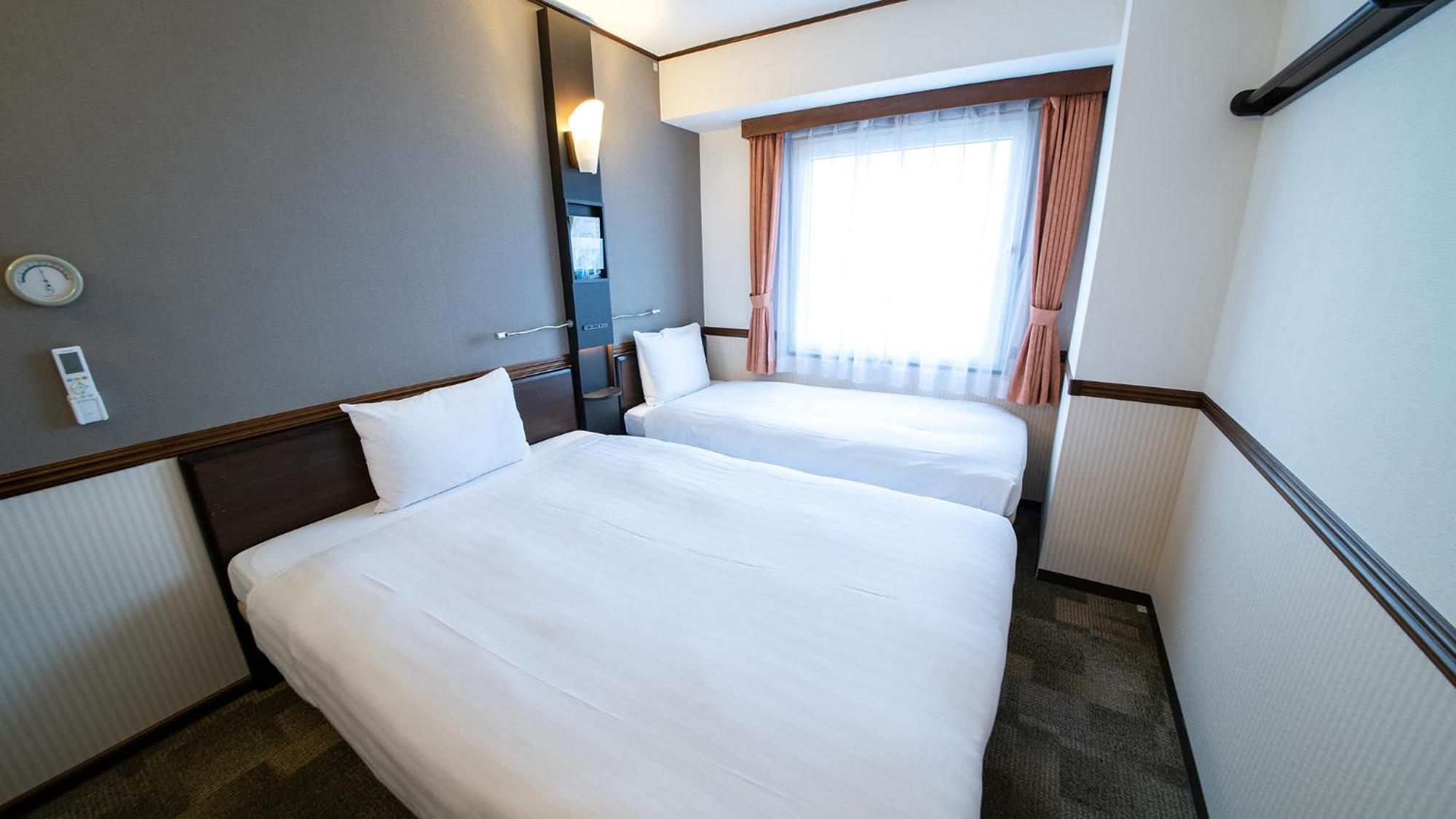 Toyoko Inn Fukushima Eki Nishi Guchi Номер фото