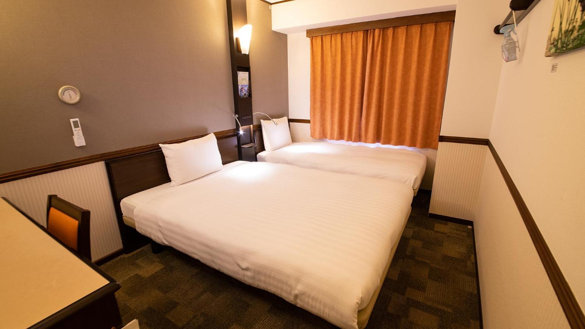 Toyoko Inn Fukushima Eki Nishi Guchi Номер фото